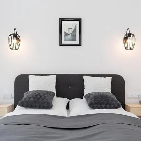 Апартаменты Flowers - Avangardia *